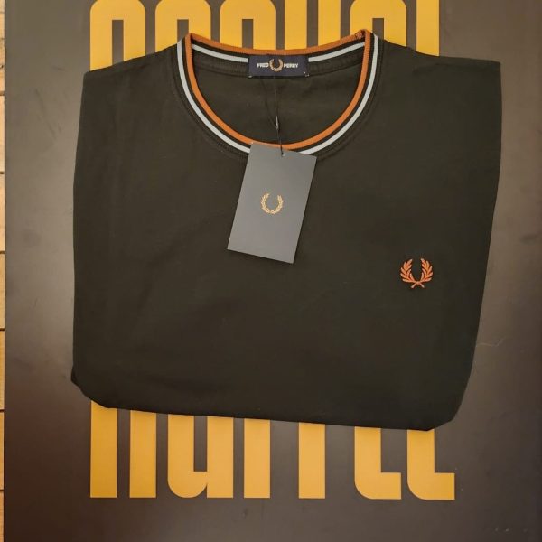 4 x T-shirt Bundle - Fred Perry, C.P. Company, Belstaff, Ellesse - Large - Low ticket price just 69p!